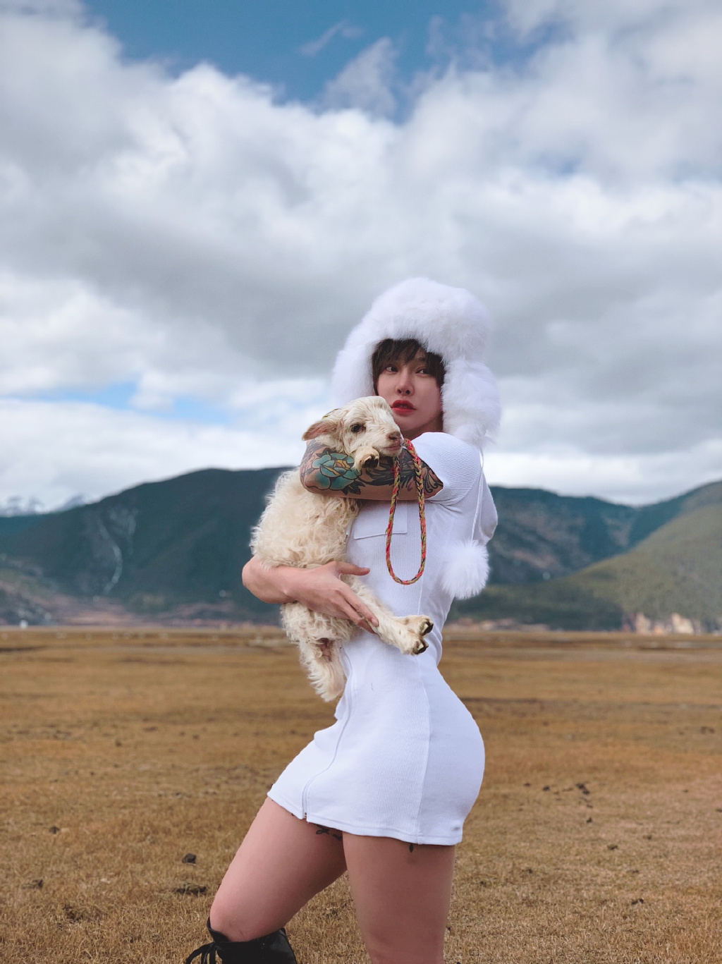 94年宋昱欣,健身照走红网络,好身材受追捧,被称"金刚芭比"