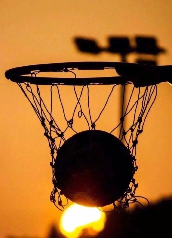 投不进的"回家球",一个篮球男孩最后的执着和仪式感