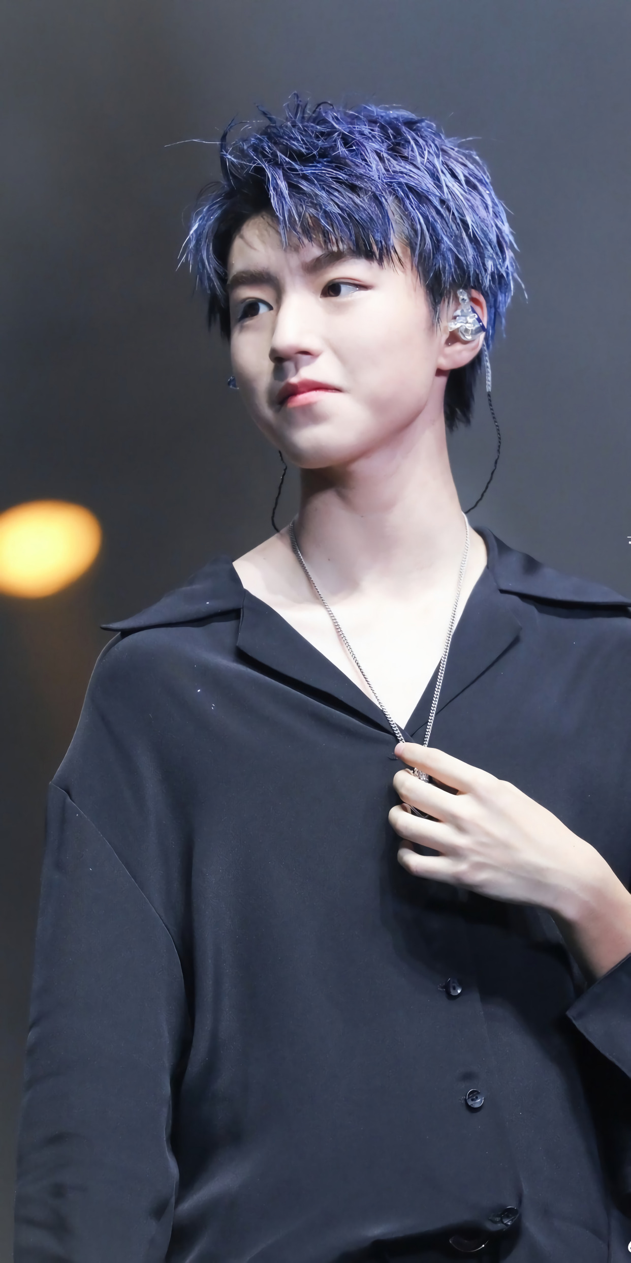 那些年染过蓝发的明星,哪一个让你心动呢