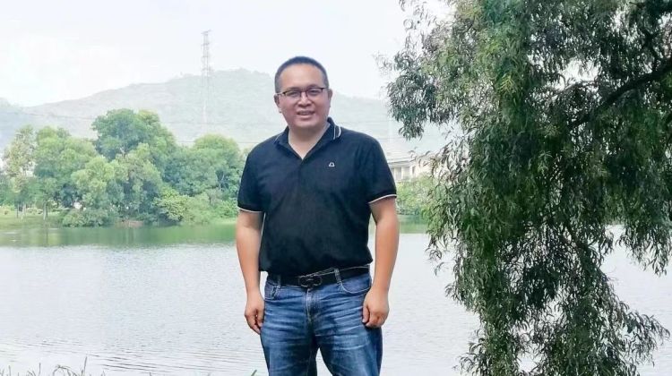 读创诵读(人间百味)|祖母的屋前(作者:孙善文)