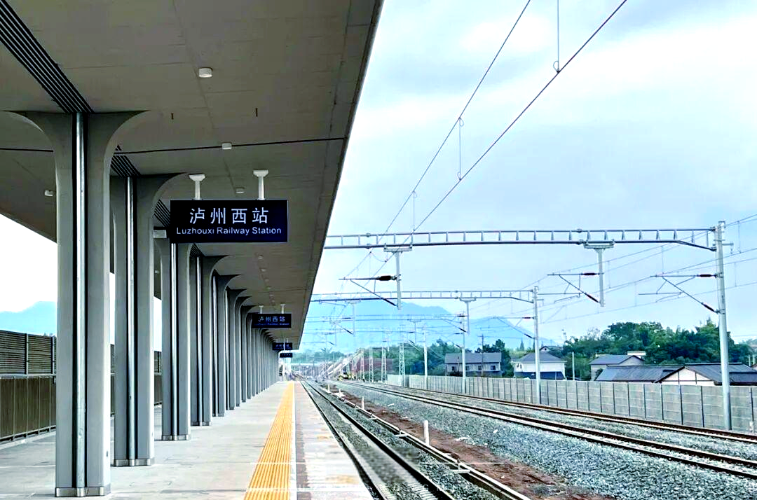 隆黄铁路新增车站建设进展与未来展望