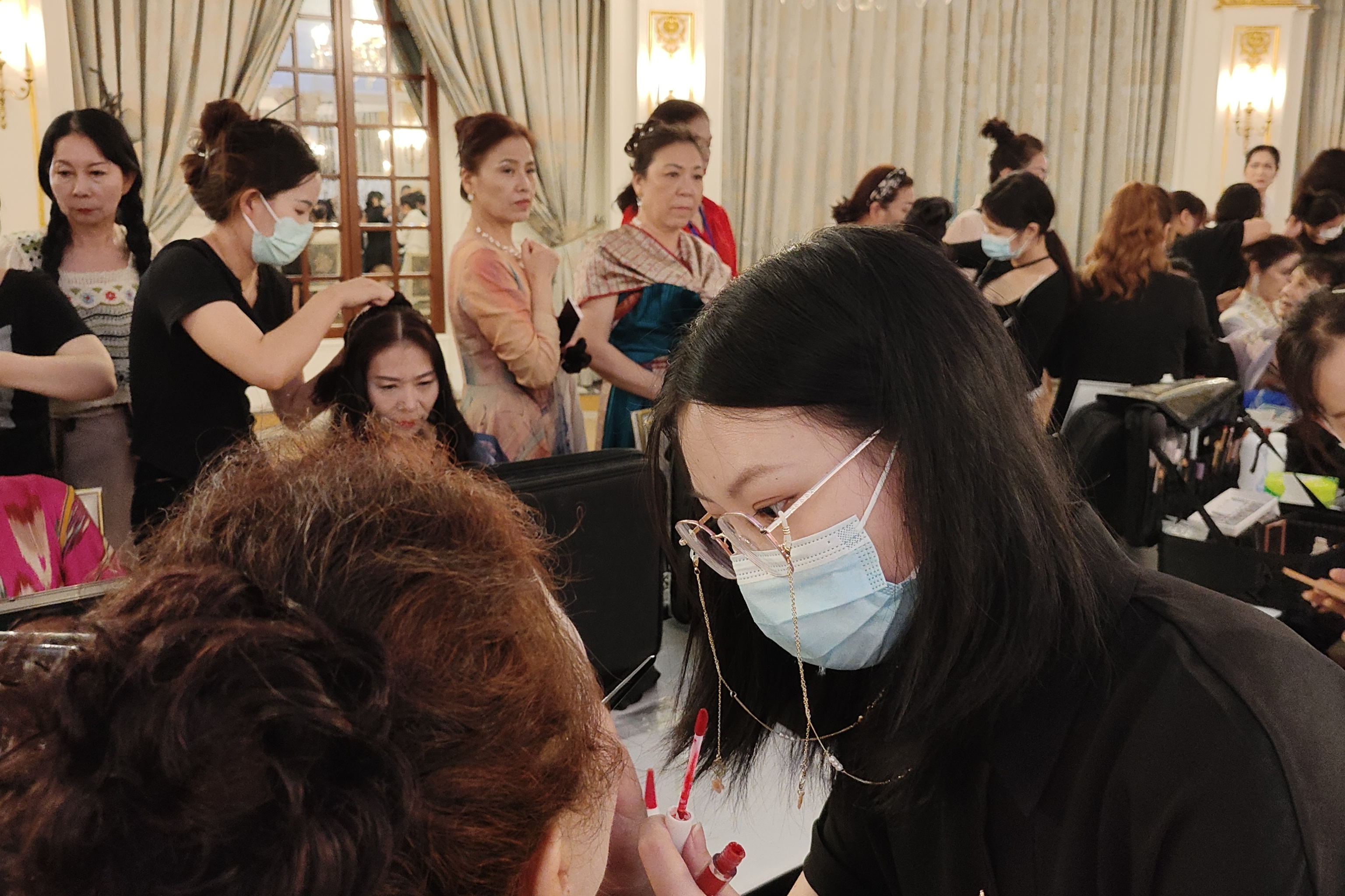 重庆正规化妆学校推荐榜:渝妆国际化妆学校,北影国际化妆学校和北妆