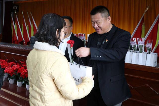 吉林抚松县万良镇开展庆"三八"国际妇女节活动