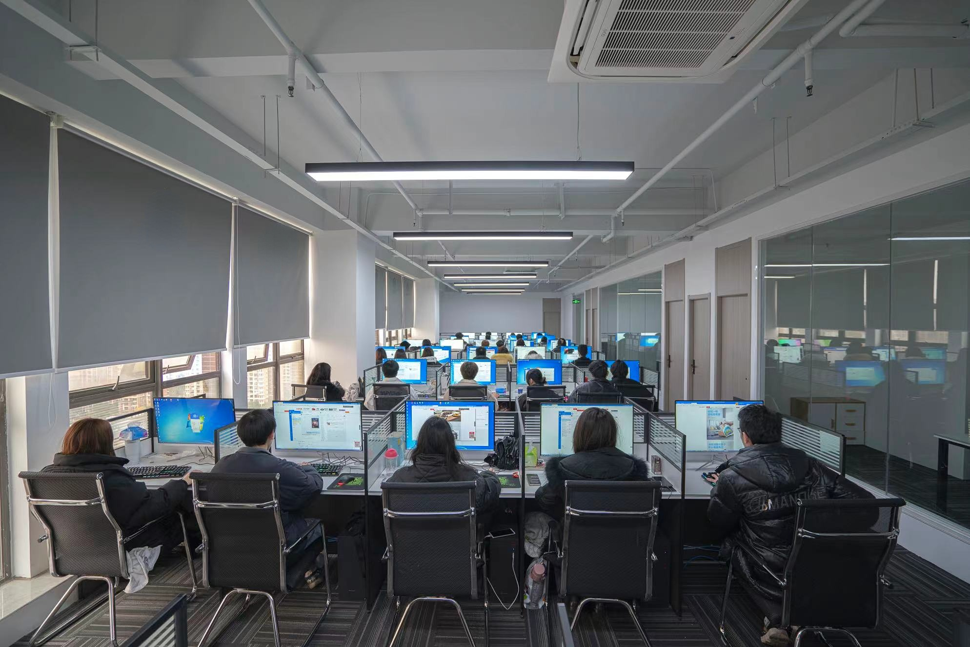 怎么选择专业靠谱的客服外包平台