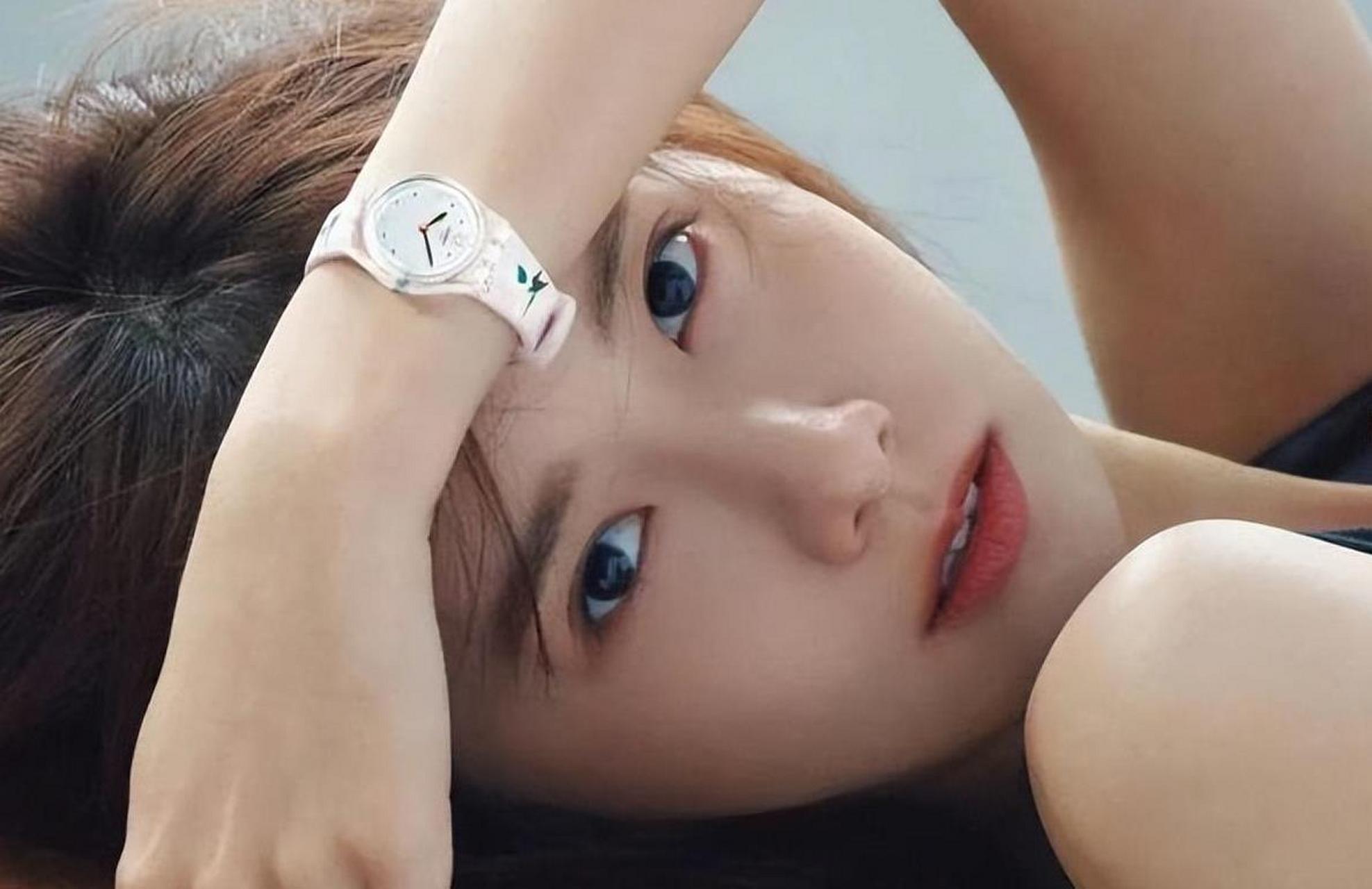 最近,一则关于韩国女星林允儿的消息在网络上引起了广泛的关注和议论.