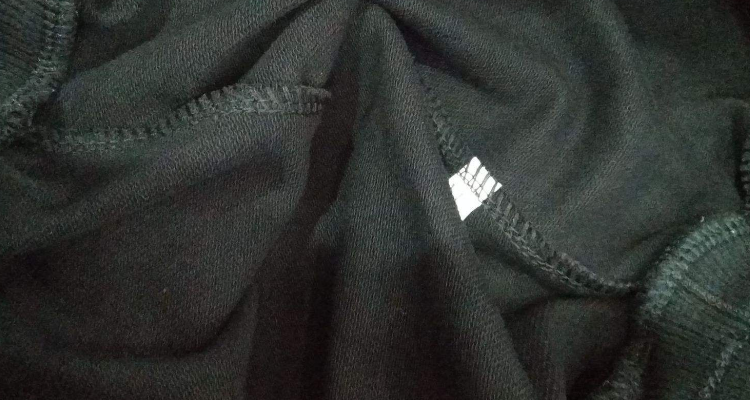 裤子起球是质量问题吗