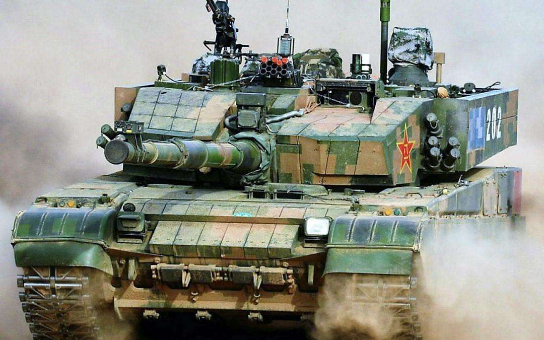 大批t-90连夜运抵,阿琼国产主战坦克为何不出战?
