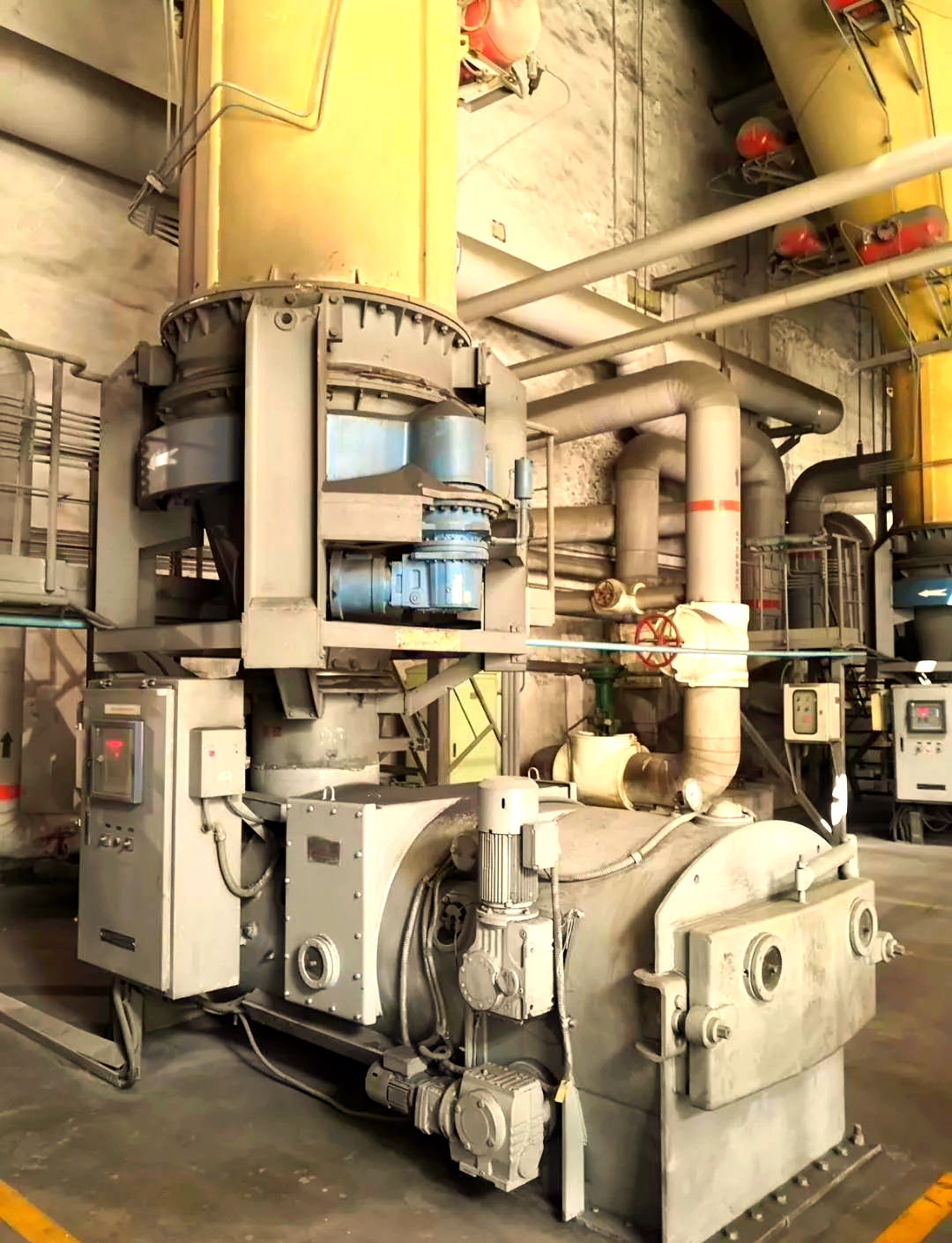 称重式给煤机:锅炉制粉系统中的关键设备