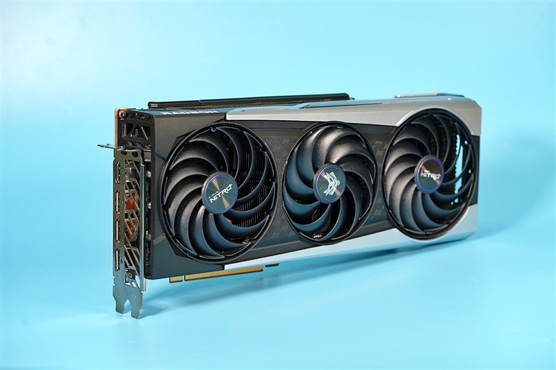 匪夷所思的风扇转速!蓝宝石rx 6800/6800 xt超白金评测:烤机近乎0噪音