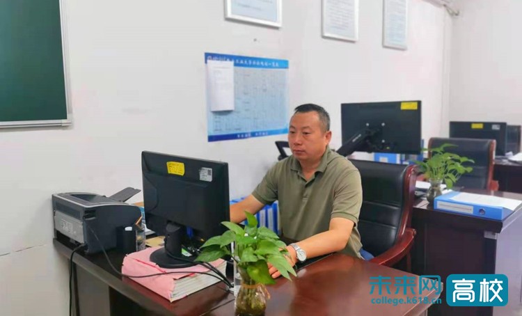 西安工业大学张华锋:一个人也是一支队伍