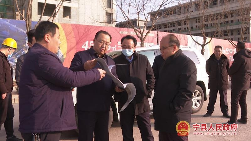 鄂海峰调研县城一季度重大项目建设工作