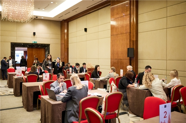 莫斯科举办商务旅游大会 中国旅游业专家应邀出席