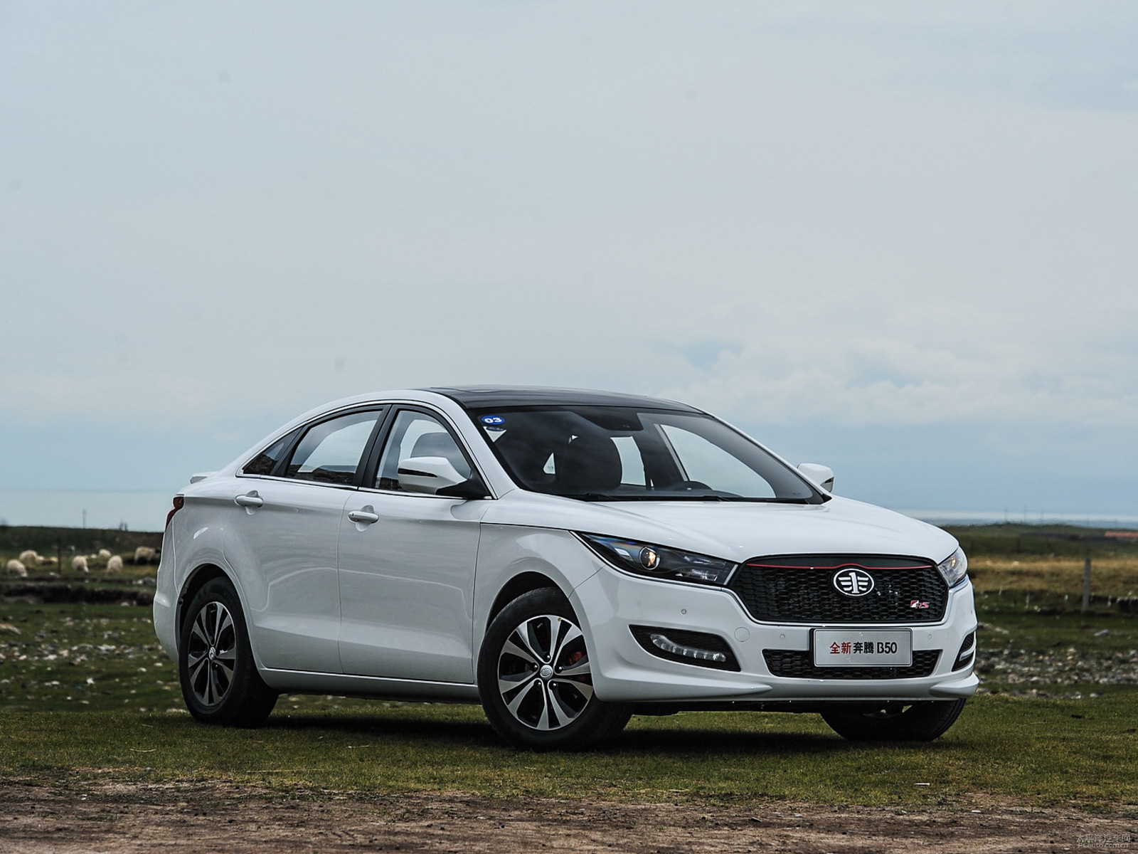 奔腾b50后备箱应急开关