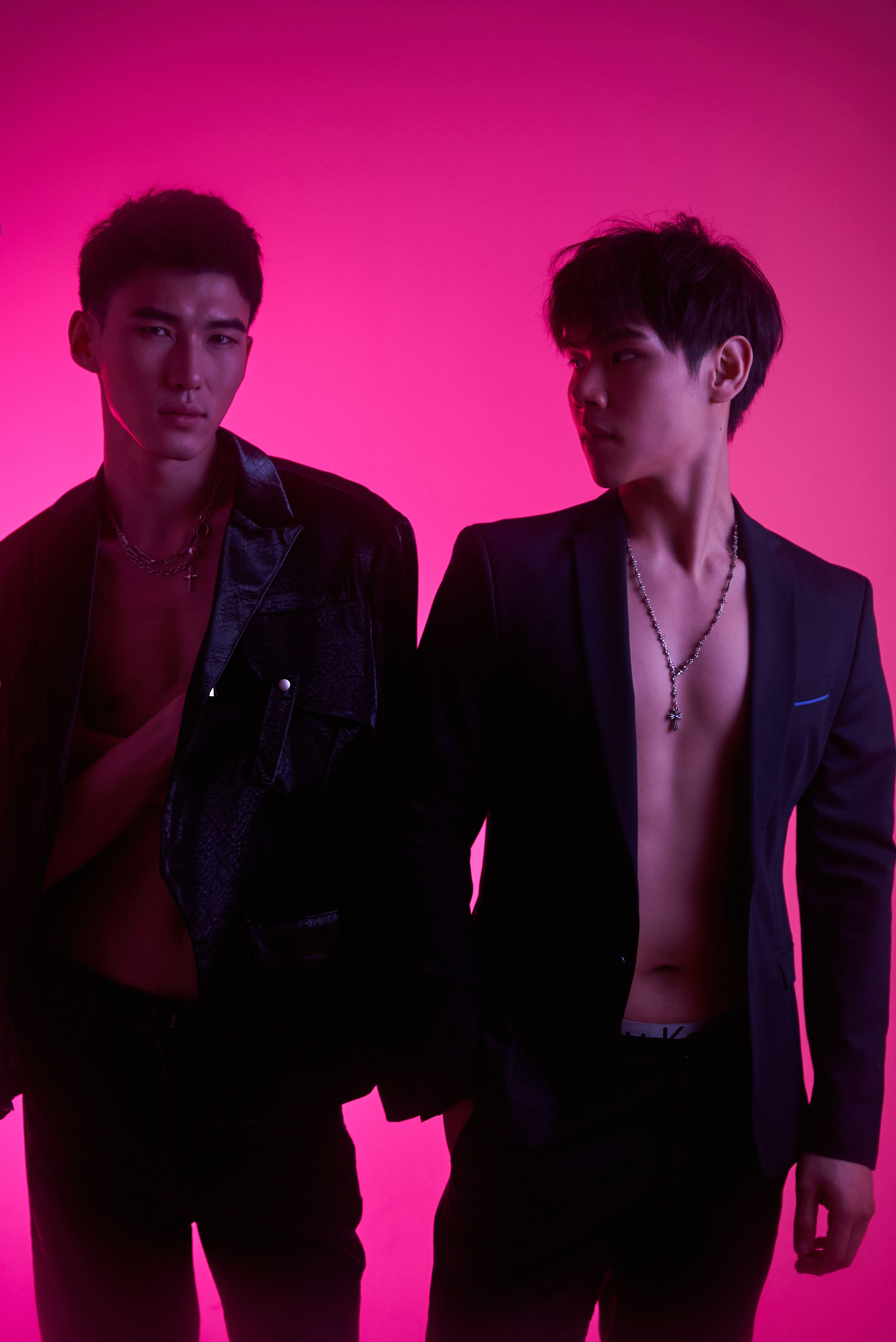 超模罗文杰机场街拍带出新时尚