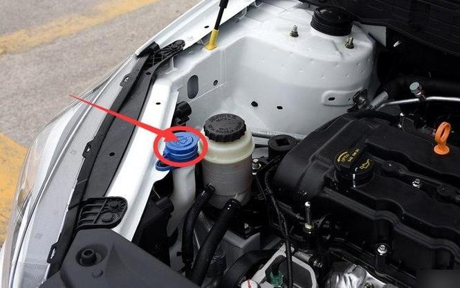 至于水箱的排水口,它同样位于