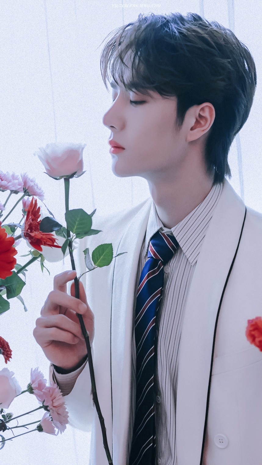 「壁纸分享」王一博精美手机壁纸