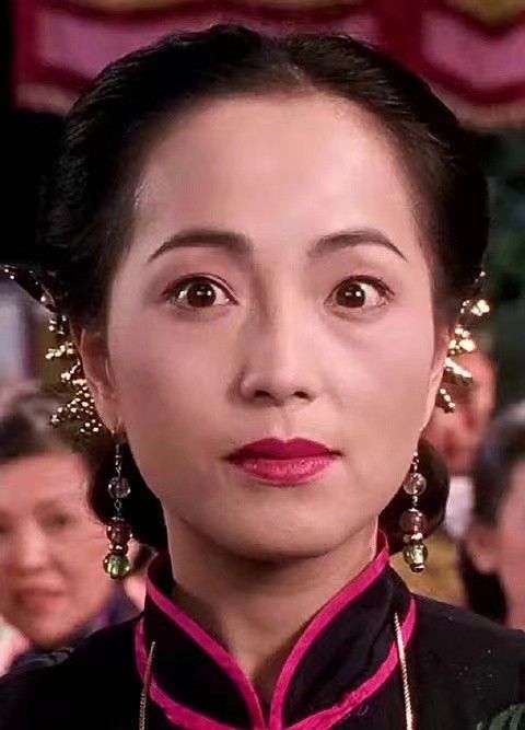 "石榴姐"苑琼丹将暂时息影挑战带货!坦言直播带货很吸引人