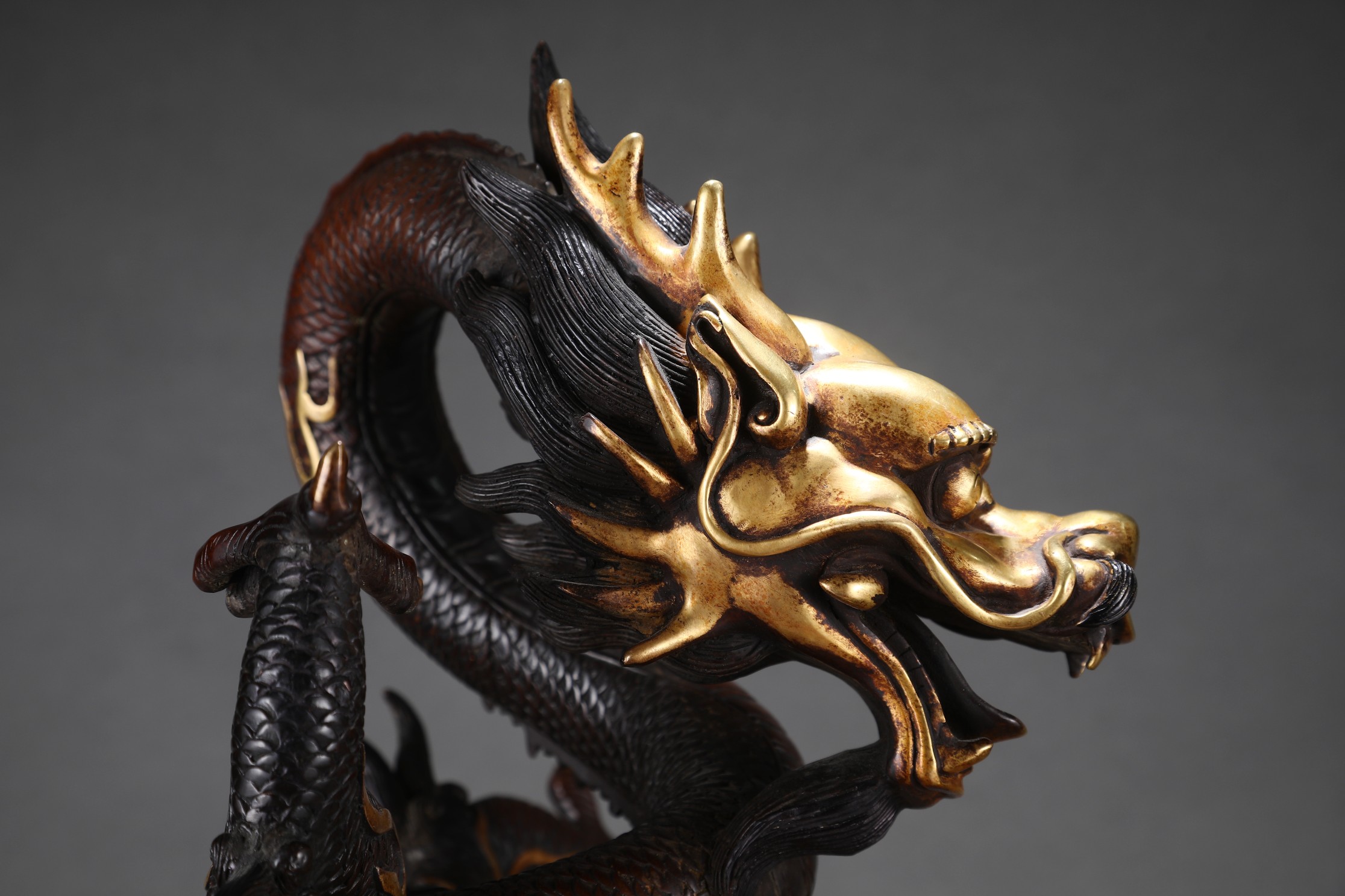 精铸紫铜胎鎏金四爪金龙摆件 一对