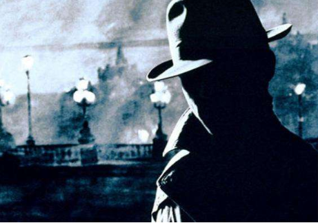 手握大量绝密情报的间谍头子,叛逃美国九十天逃走,回国官复原职