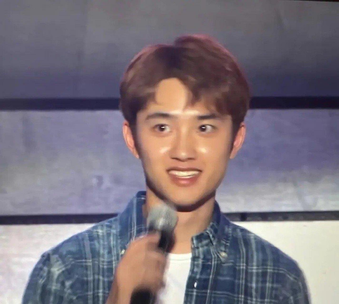 o都暻秀的脸真的绝了,十年如一日. 出道十年归来仍是企鹅崽太可爱.