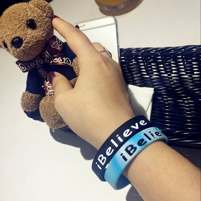 女生篮球手环戴哪只手?佩戴篮球手环的要求和作用是什么?