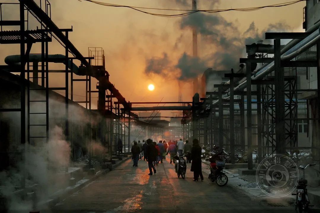 中国摄影网签约摄影师邵雅杰:工厂光影