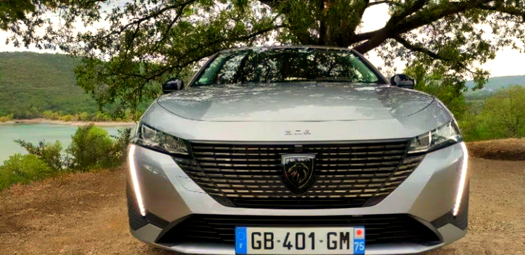 标致308sw旅行车:设计前卫,内饰创新,动力丰富