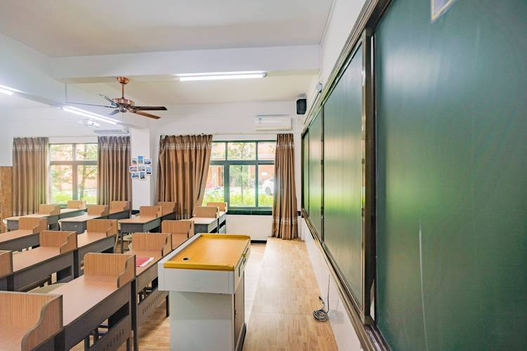 吕梁市泰化学校诚聘优秀教师,提供优厚待遇与发展机会