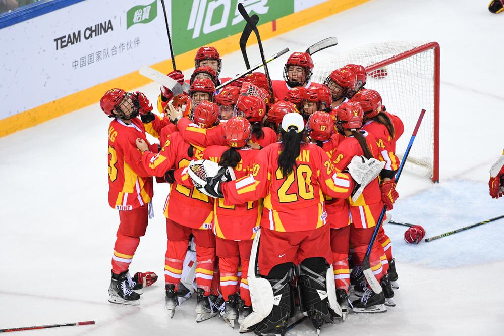 首届中国女子冰球职业联赛即将打响 北京队亮相