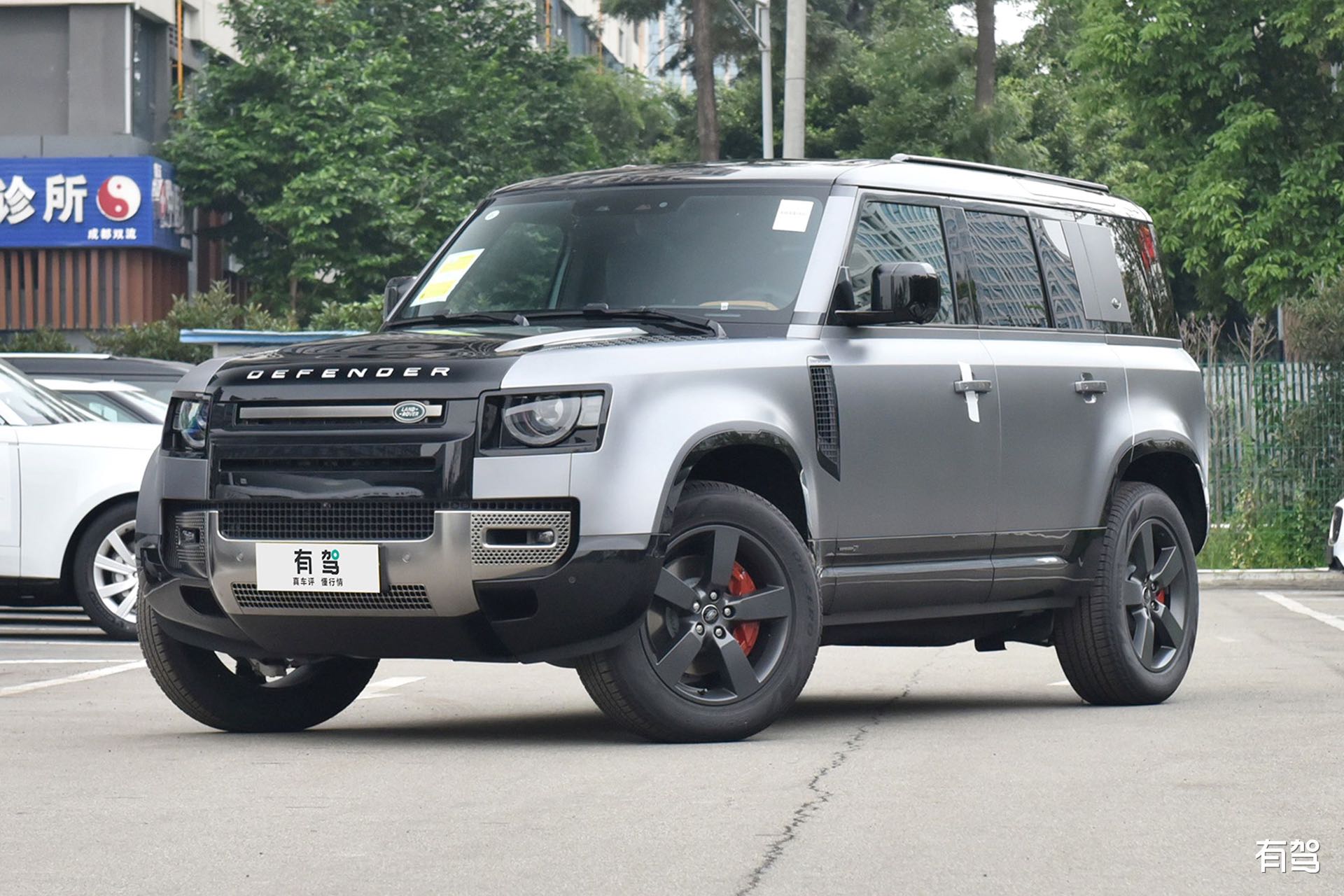 2024款路虎卫士闪亮登场,搭3.0t 全时四驱