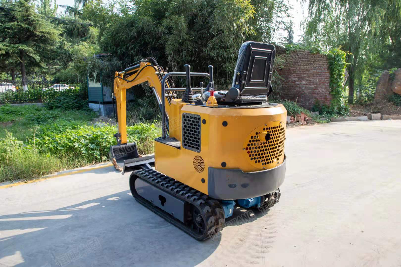 小型履带式挖掘机 10小挖机挖沟速度快效率高