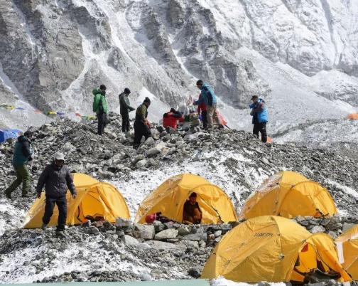 珠穆朗玛峰的"睡美人",在原地维持了9年,成为了"地标"