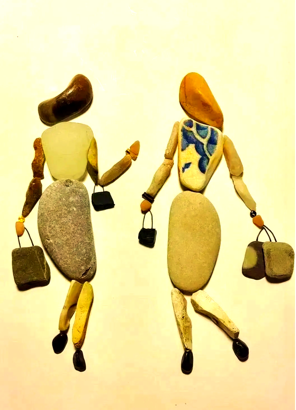 多幅创意石头拼画,散发浪漫气息