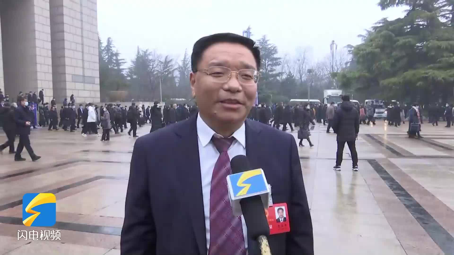 聚焦2022山东两会丨省人大代表金立柱抢抓机遇为加快