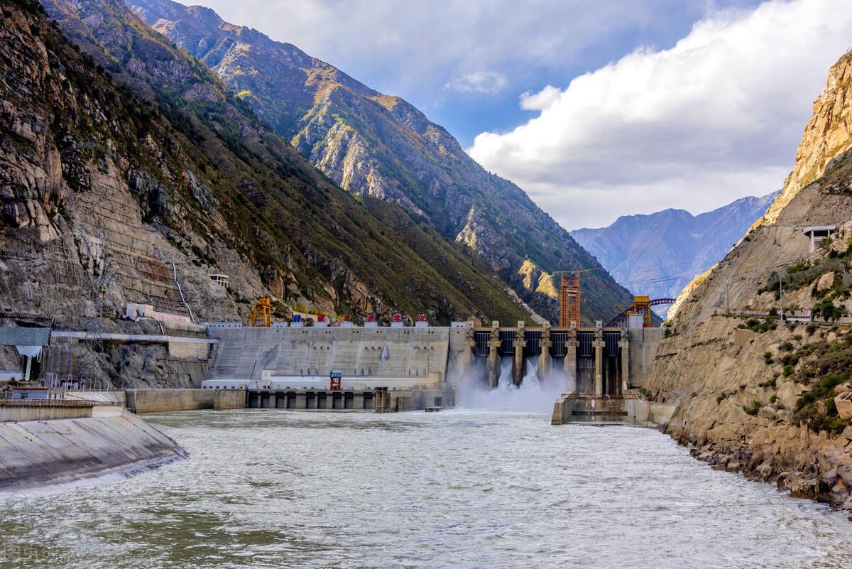 發電等同於3個三峽,項目投資萬億,墨脫水電站建造難度有多大!