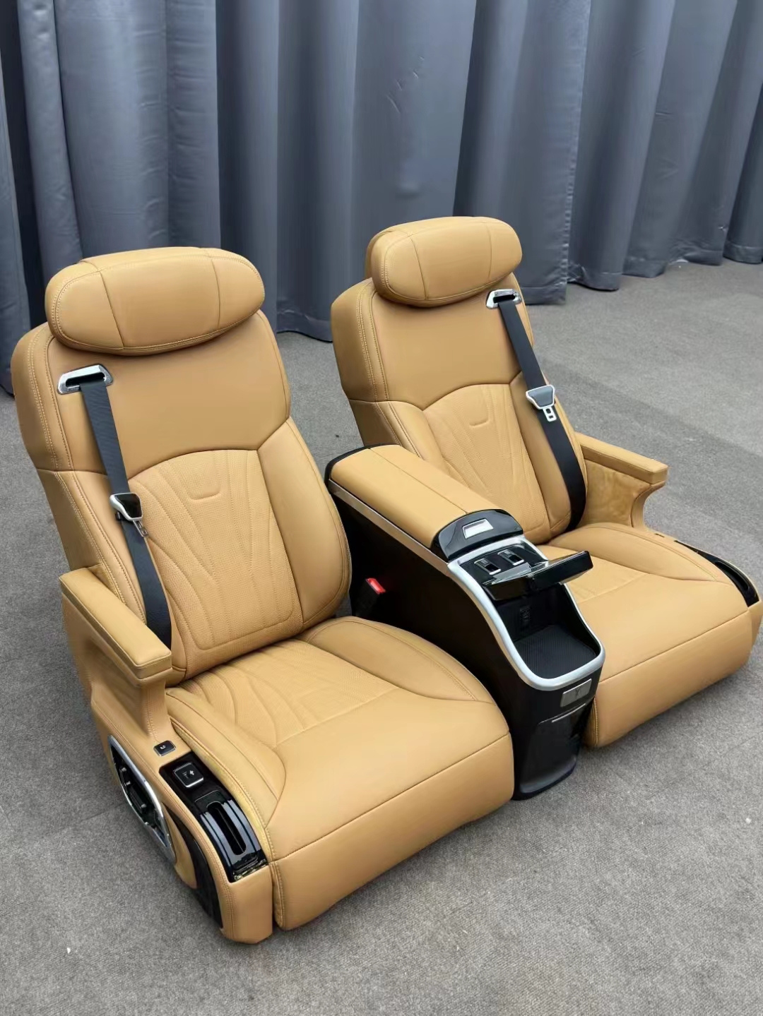 英菲尼迪qx80航空座椅改装