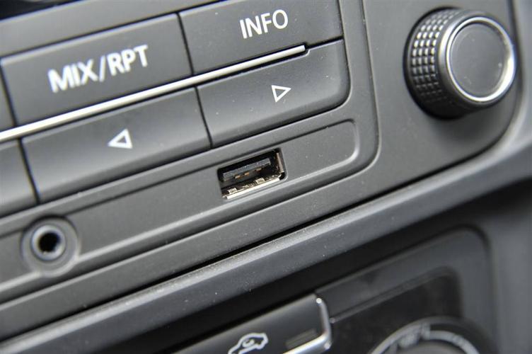 14款速腾usb接口无法使用,显示器不能关闭