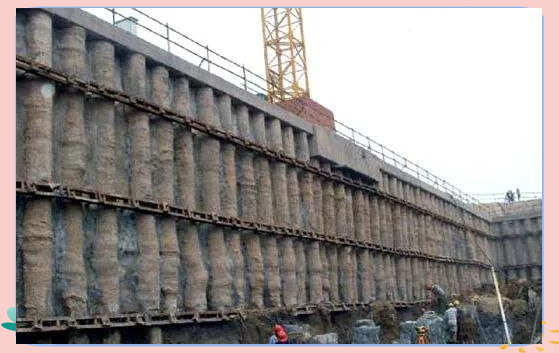 排桩支护技术具有诸多优点,包括强大的挡土能力,高承载力以及出色的