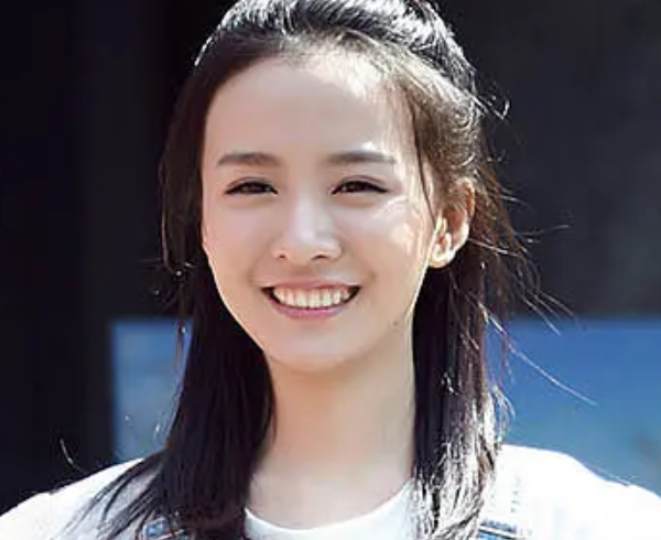 谋女郎出道,如今参演《谢谢你医生》,姜瑞佳很美,但人设被喷