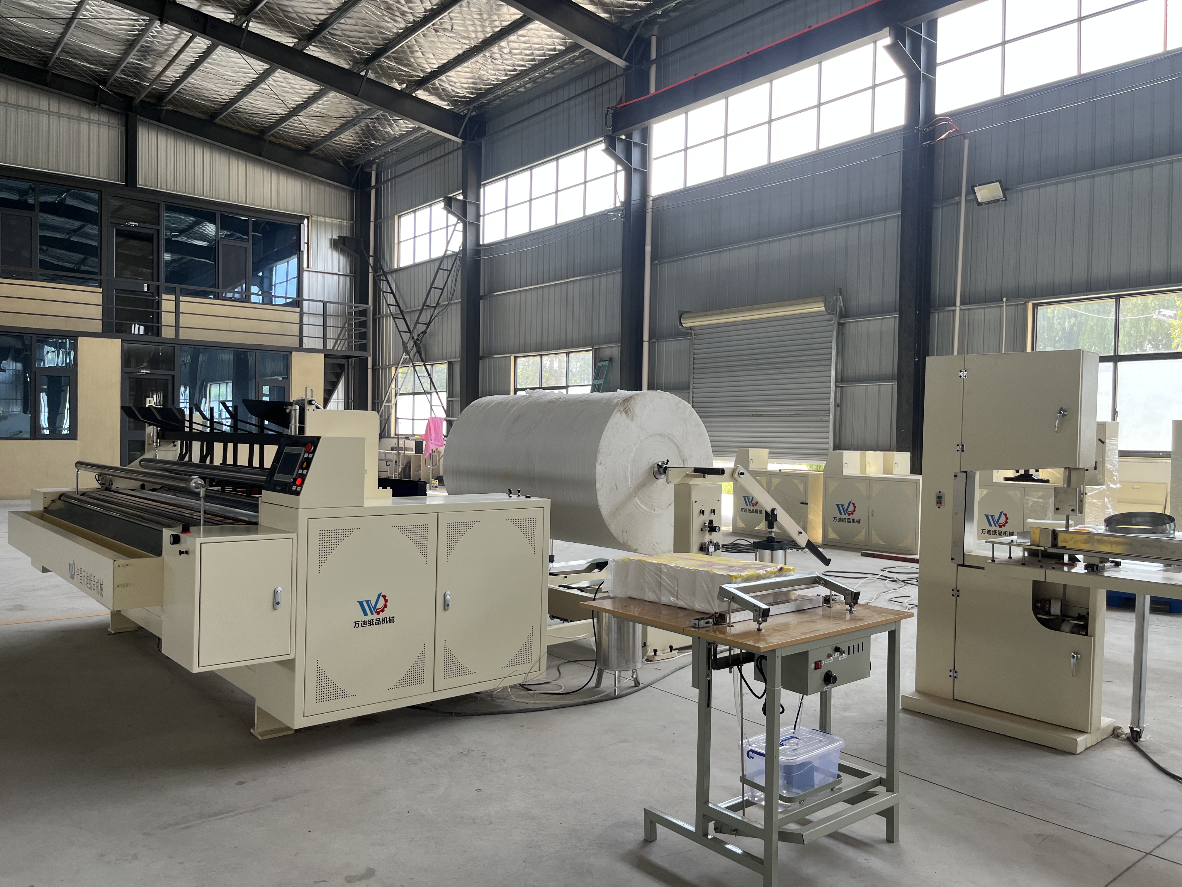 办一个小型卫生纸加工厂,新手刚入门选择哪种型号卫生纸复卷机?