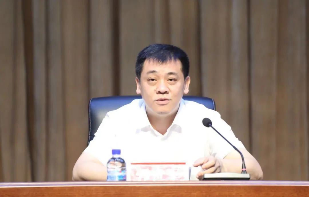 宣布省委关于尚志市委书记任职的决定 刘海涛同志任中共尚志市委书记