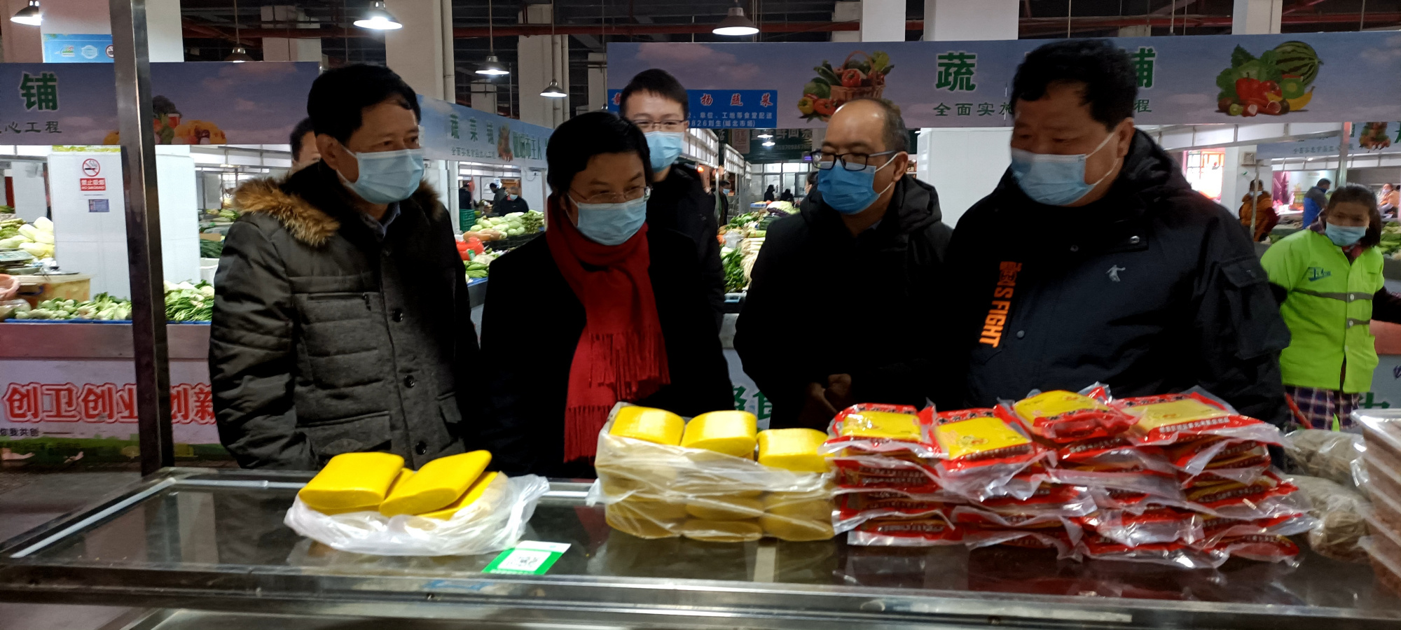 黄蕙督导元旦春节期间市场监管领域安全工作