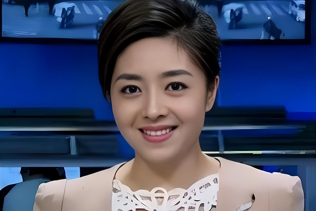 四川主持人佟瑶:醉酒内急下车"方便",10分钟后只剩一只高跟鞋