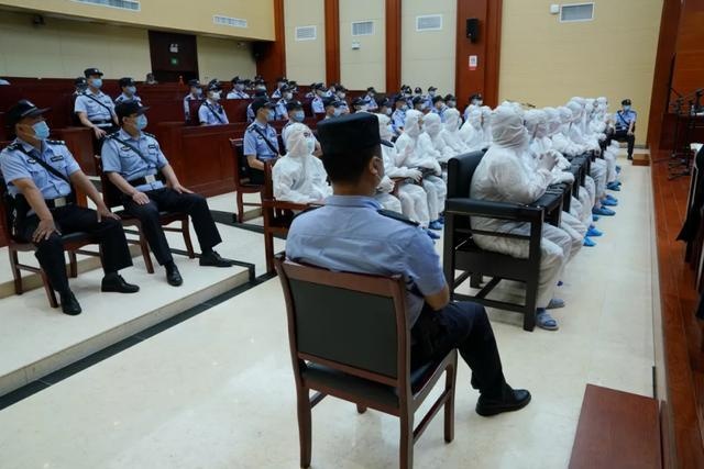 常德这个黑社会性质组织又有25人受审