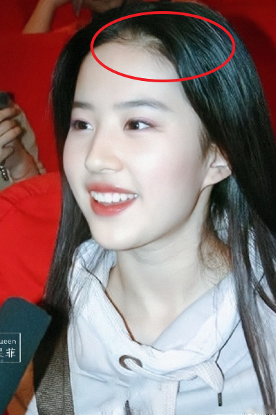 刘亦菲年轻时少女照走红!纯素颜面对镜头,浓密发量引网友热议!