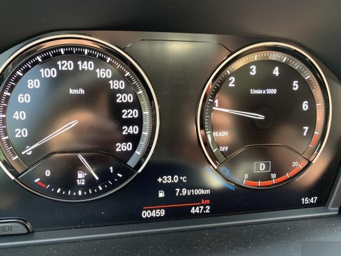 伊兰特轿车怠速高1000转,什么原因啊,朋友们!