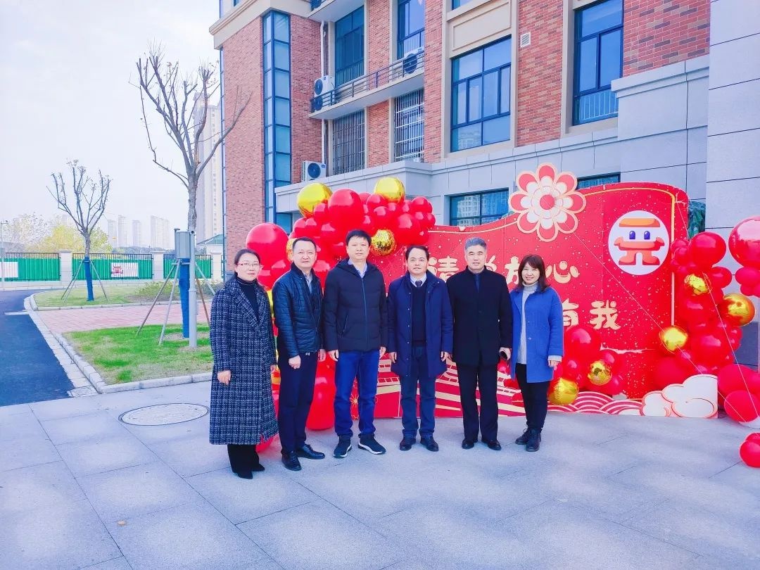 智慧校园发展水平四星级评估答辩工作(第一组)在常熟市开元小学举行