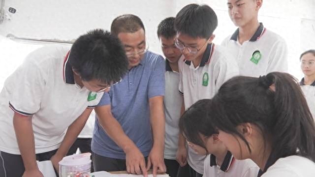 孝昌一中教师王亮:千里支教守初心 不负韶华担使命