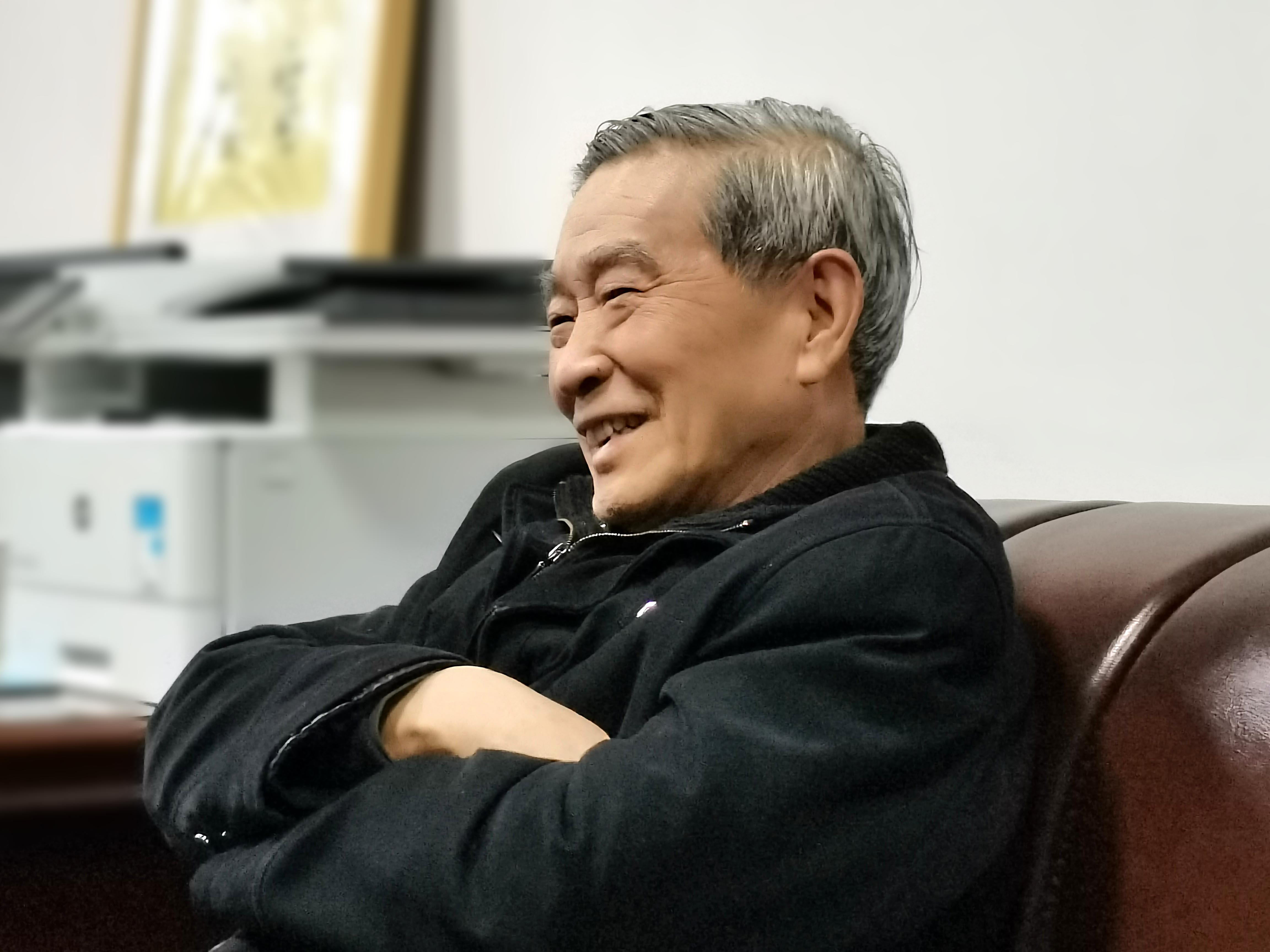 师爱无价,师恩难忘——春节前夕中国好人侯立新再次探望八旬恩师