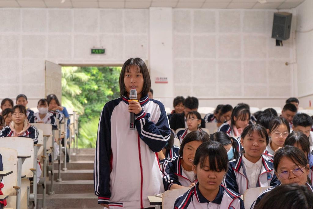 激发科学好奇心 中科协"科技教育活动乡村行"走进元谋一中